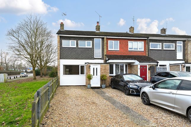 Selwyn Drive, Yateley GU46 3 bed end of terrace house for sale