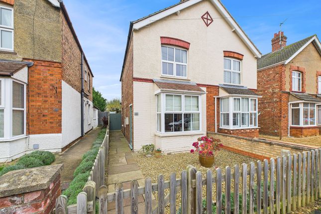 Doughty Street, Stamford PE9 3 bed semi