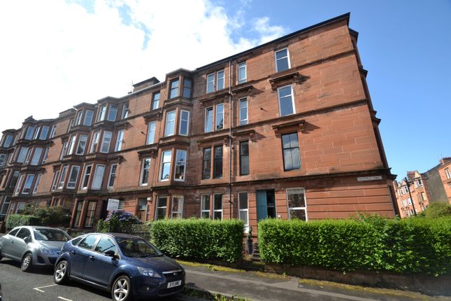 28 Waverley Gardens, Shawlands... 2 bed flat for sale