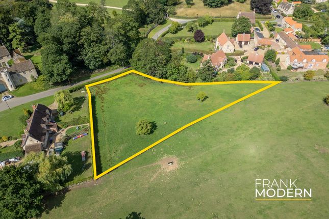 Swinstead Road, Irnham, NG33 3 bed property with land for sale
