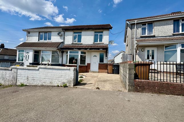 Tynycoed Crescent, Cefn Fforest, NP12 3 bed semi