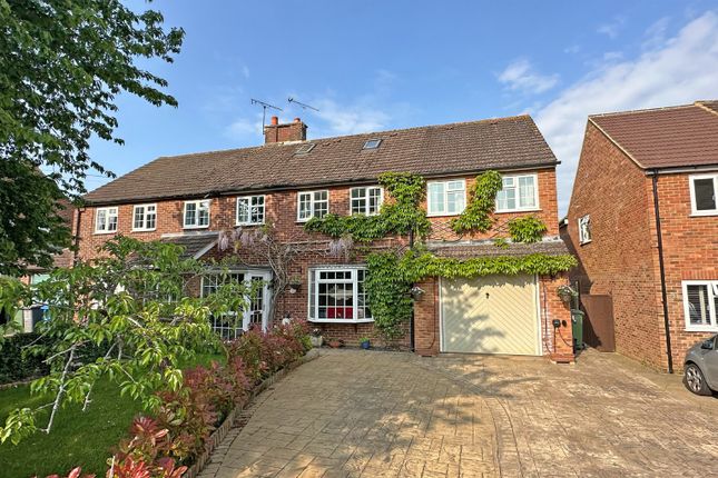 5 bedroom semi-detached house for sale
