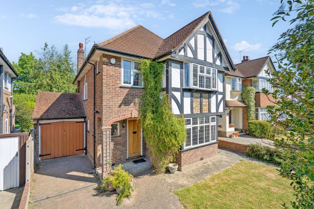 Cuckoo Hill Drive, Pinner HA5 4 bed detached house for sale