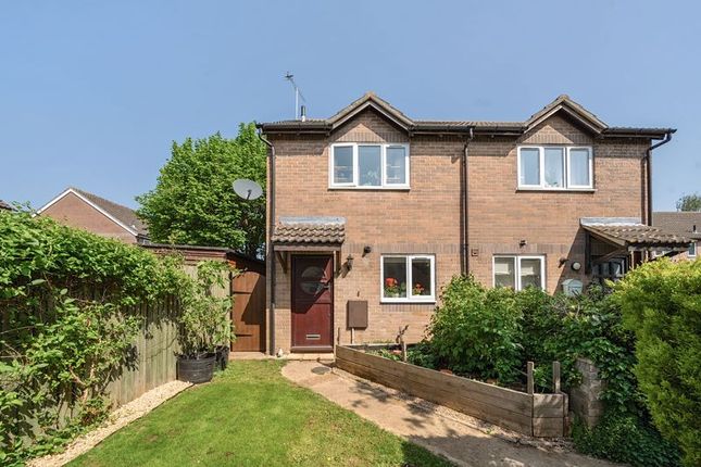 2 bedroom semi-detached house for sale