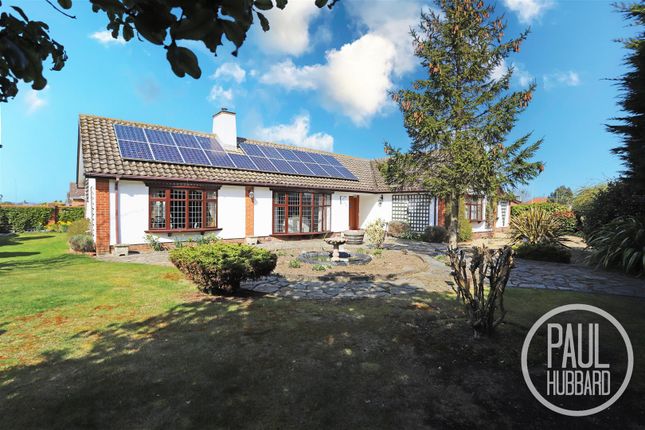 Colville Road, Oulton Broad, NR33 4 bed detached bungalow for sale