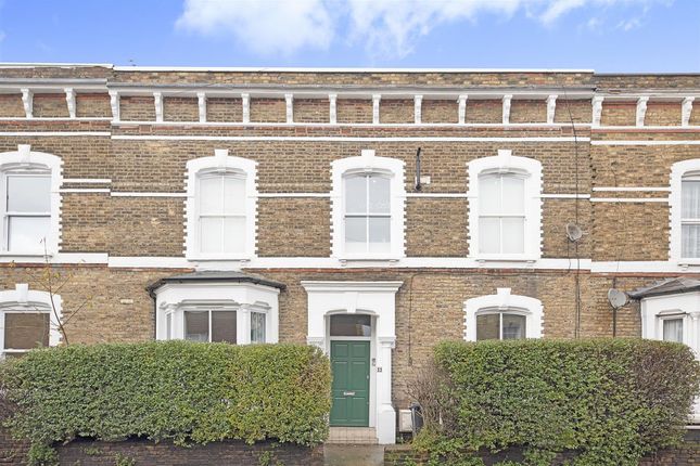 Manse Road, Stoke Newington, N16 3 bed flat for sale