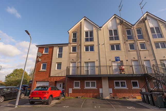 Alicia Close, Newport, NP20 3 bed maisonette for sale