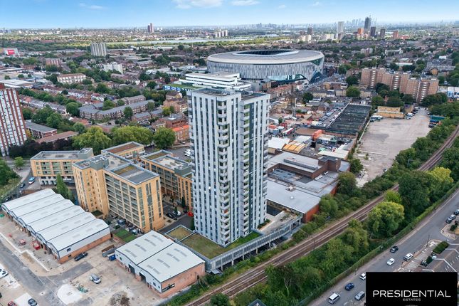 London N17 2 bed flat for sale