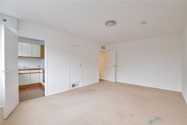 Belgrave Court, 152 Shooters Hill... Studio for sale