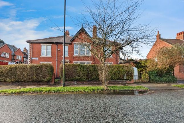 4 bedroom end of terrace house for sale