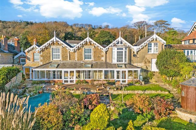 5 bed property