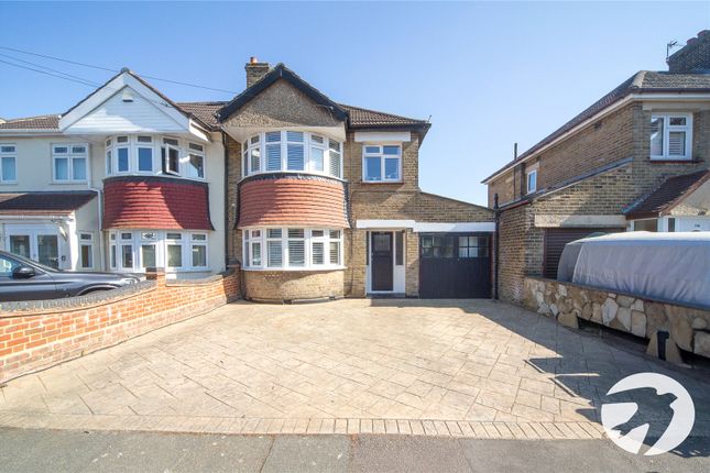 Axminster Crescent, Welling, Kent, DA16 3 bed semi