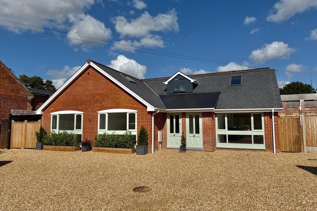 Shaftsbury Street, Fordingbridge, SP6 3 bed bungalow for sale