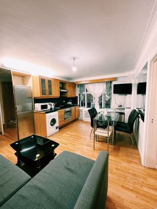 2 bed flat