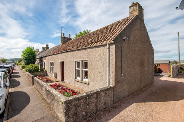 3 bedroom cottage for sale