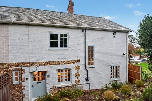 Shortheath Road, Farnham, Surrey, GU9 3 bed semi