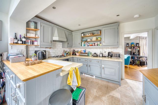 3 bed detached house