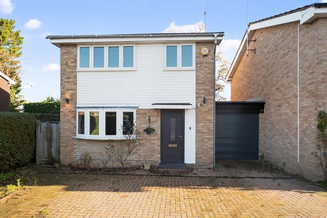 3 bedroom link detached house for sale