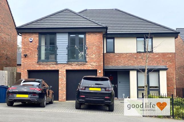 5 bedroom detached house for sale