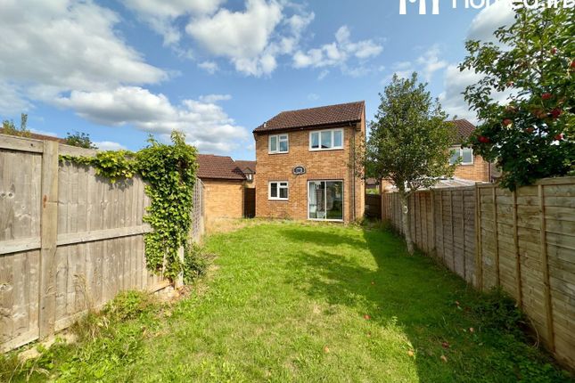 Camelot Close, Southwater, Horsham 3 bed detached house for sale