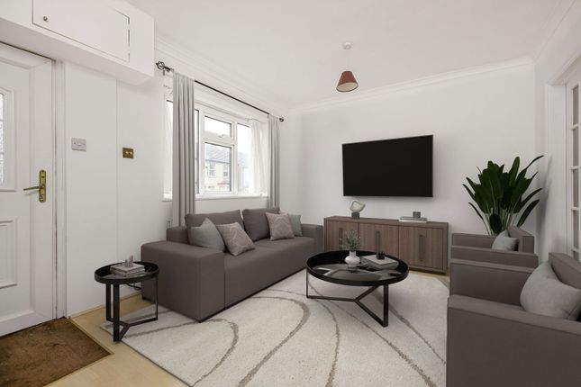 5 bedroom end of terrace house for sale