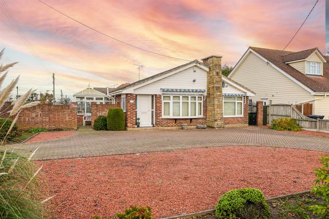 Lower Road, Hockley SS5 3 bed detached bungalow for sale