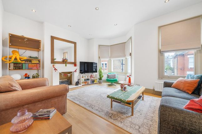 Brading Road, SW2 2 bed flat for sale