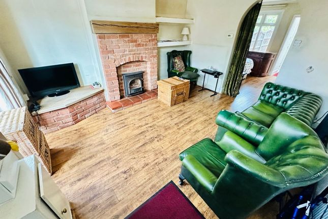 New Street, Dudley DY3 2 bed terraced house for sale