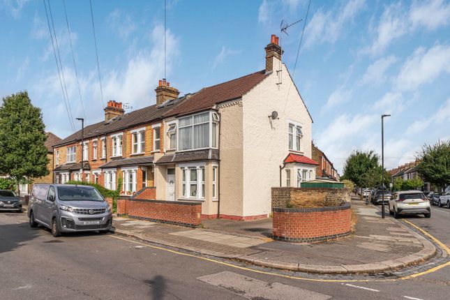 3 bed end terrace house