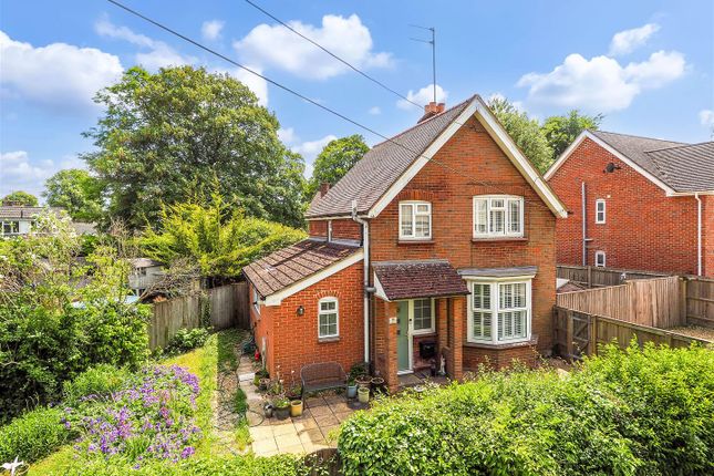 Whynot Lane, Andover 3 bed detached house for sale
