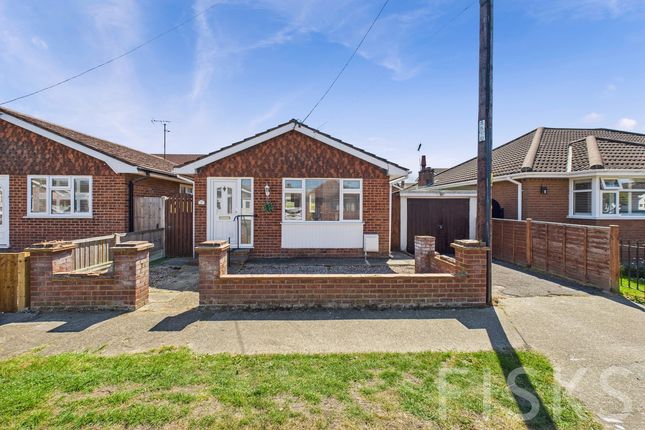 Metz Avenue, Canvey Island, SS8 1 bed bungalow for sale