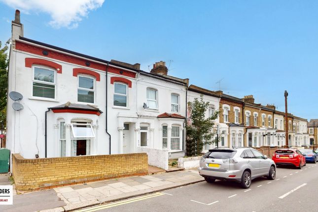 Hartham Road, Tottenham, N17 2 bed apartment for sale