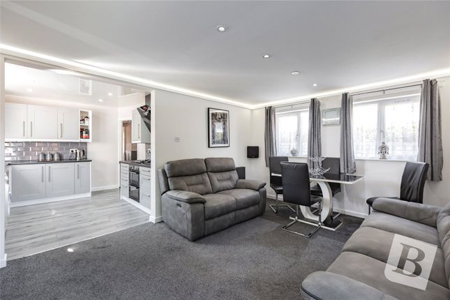 Parsonage Road, Rainham, RM13 2 bed detached bungalow for sale