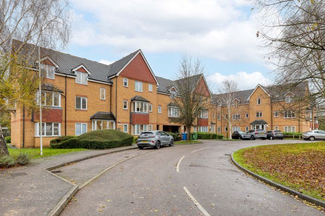 Redoubt Close, Hitchin SG4 1 bed flat for sale
