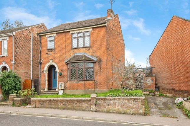 3 bed detached house