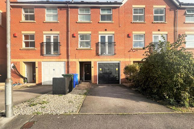 Willow Drive, Brough 4 bed townhouse for sale