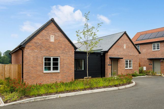 Hazel Grove, Urchfont, Devizes... 3 bed house for sale
