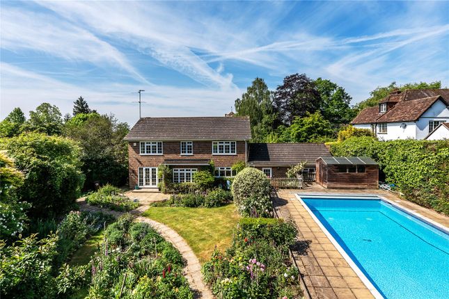 Oast Road, Oxted, Surrey, RH8 4 bed detached house for sale