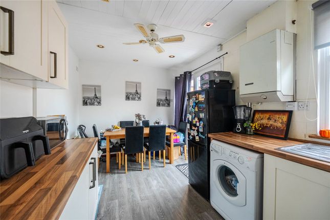 Chiltern Road, Dunstable LU6 3 bed end of terrace house for sale