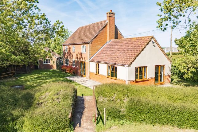 Hills Road, Saham Hills 4 bed detached house for sale
