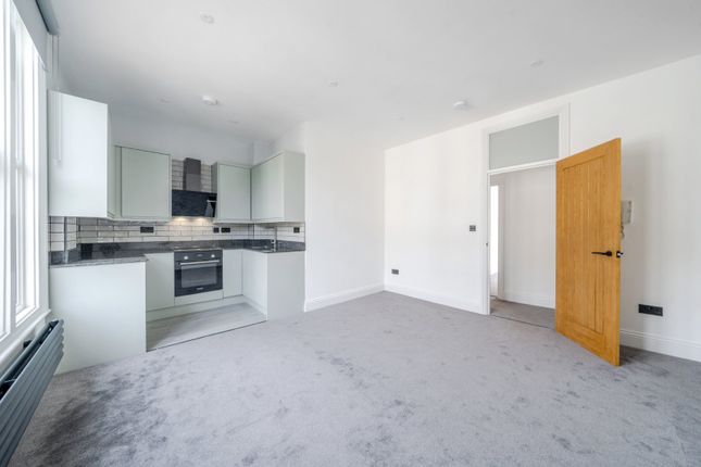 Marlborough Road, London, N19 2 bed flat for sale