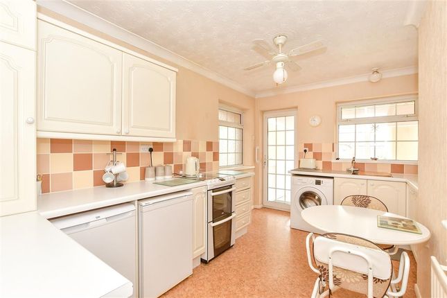 3 bed semi-detached bungalow