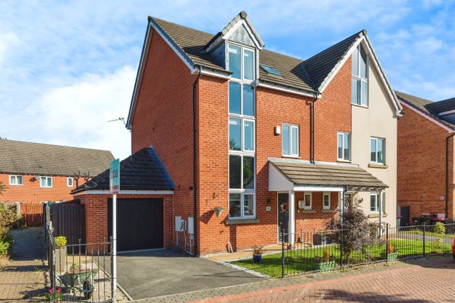 3 bedroom semi-detached house for sale