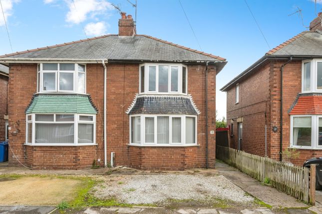 2 bedroom semi-detached house for sale