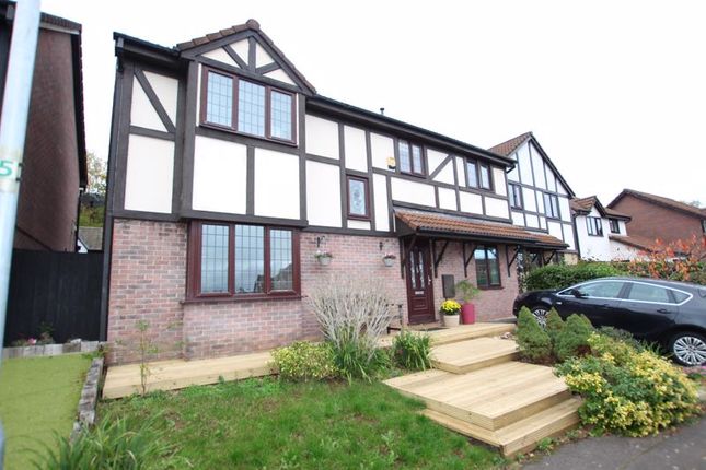 Detached house for sale