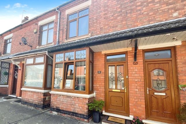 Earl Street, Warwickshire CV12 2 bed terraced house for sale