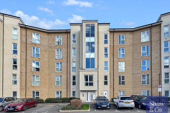 Mayfair Court, Hunting Place... 1 bed flat for sale