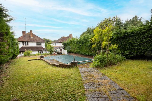 Amersham Road, Chalfont St Peter, SL9 3 bed detached house for sale