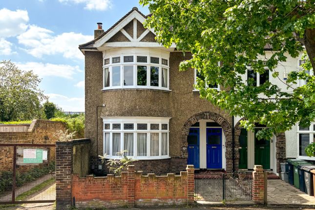 The Woodlands, Hither Green, London... 3 bed maisonette for sale