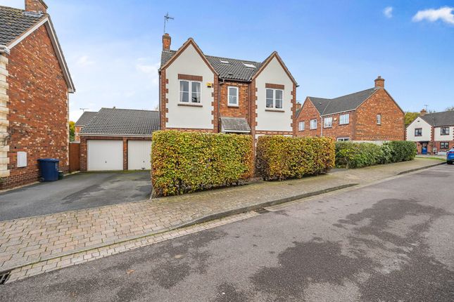 6 bedroom detached house for sale